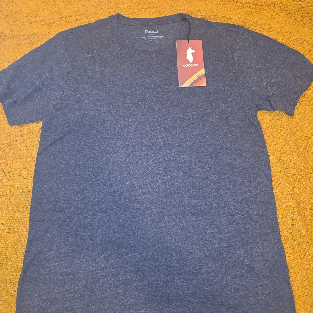 Set Of 2 Cotopaxi Organic Blank Men's T-Shirt